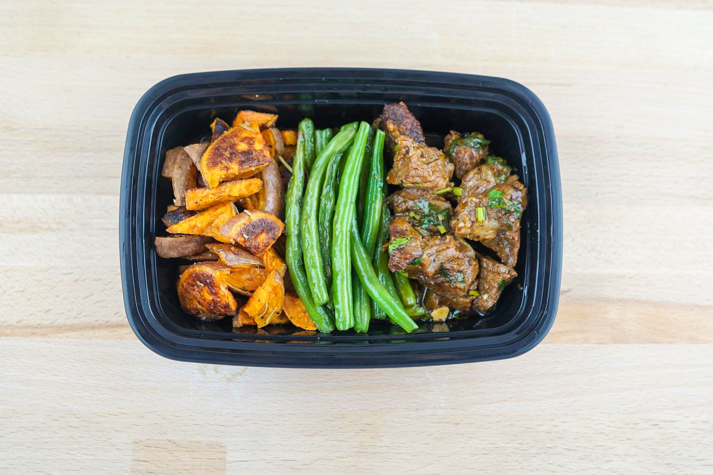 Organic beef with green beans & sweet potato